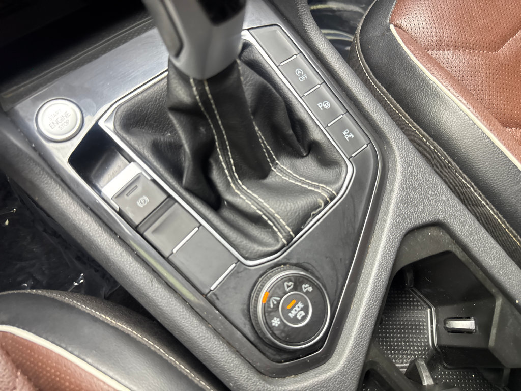 Used 2024 Volkswagen Tiguan SEL R-Line AWD/4WD image 70