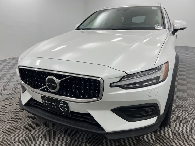 Used 2023 Volvo V60 B5 Cross Country Plus w/ Climate Package