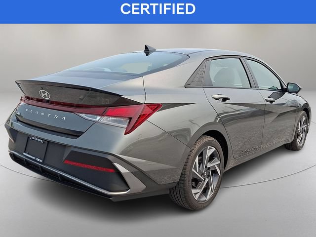 Certified 2025 Hyundai Elantra Sport FWD image 11