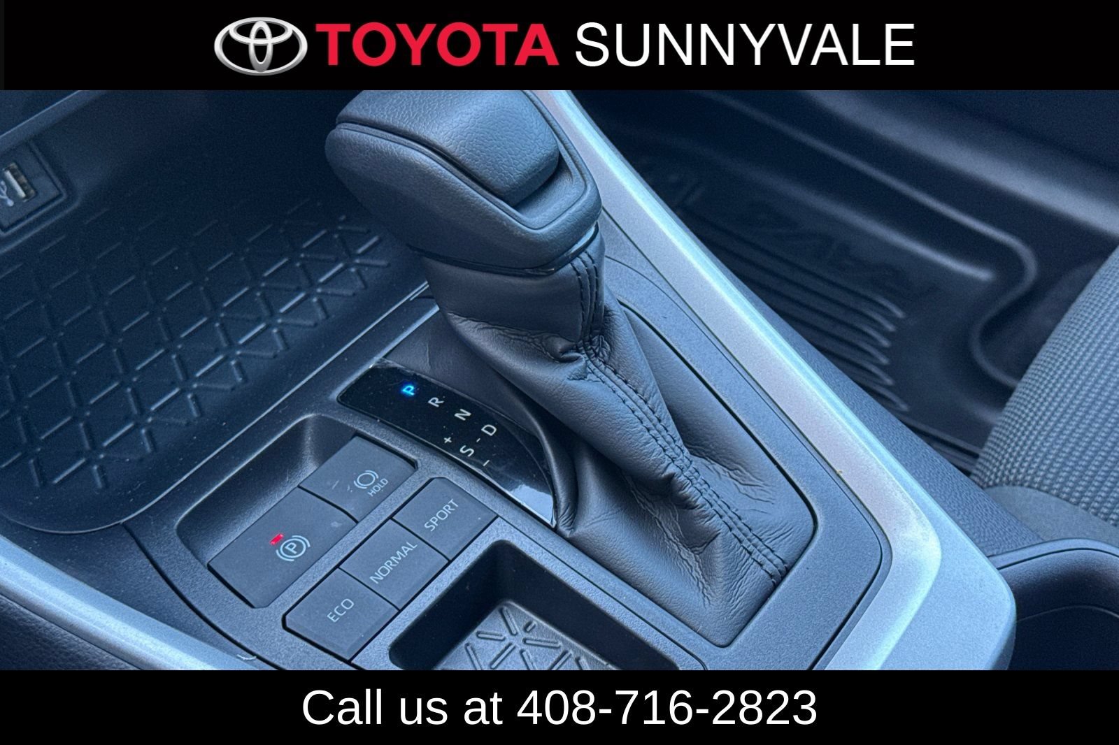 Used 2025 Toyota RAV4 LE FWD image 26