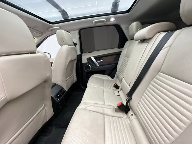 Used 2021 Land Rover Discovery Sport SE image 7