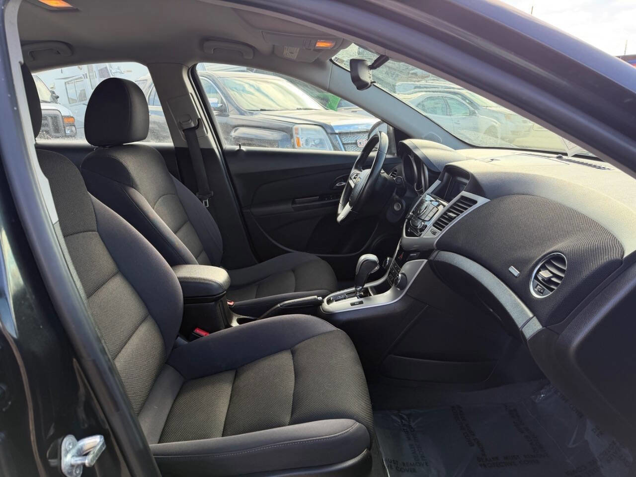 Used 2014 Chevrolet Cruze LT image 14