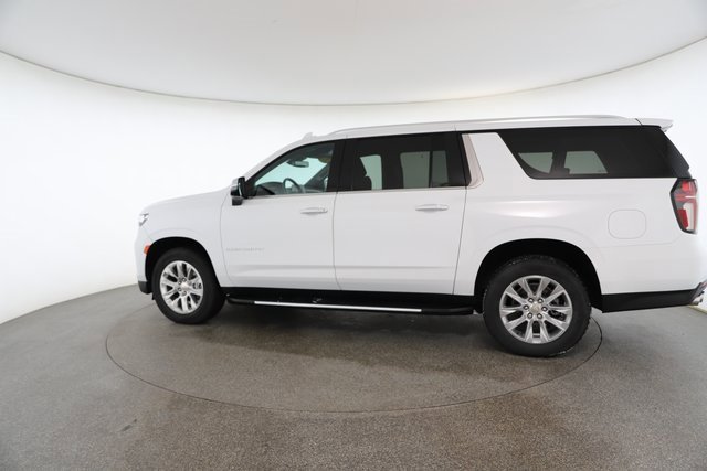 Used 2023 Chevrolet Suburban Premier image 7