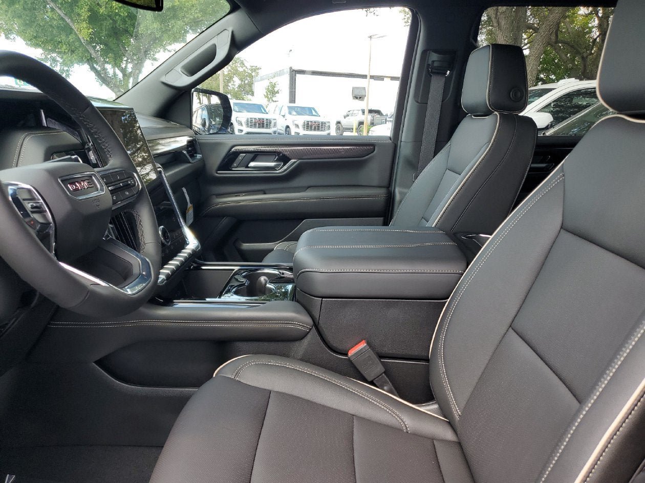 New 2026 GMC Yukon Elevation RWD image 19