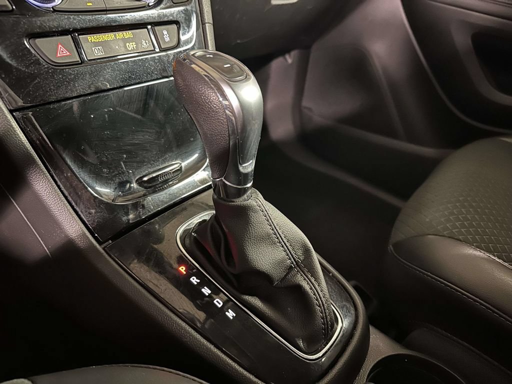 Used 2022 Buick Encore Preferred w/ Safety Package AWD/4WD image 25