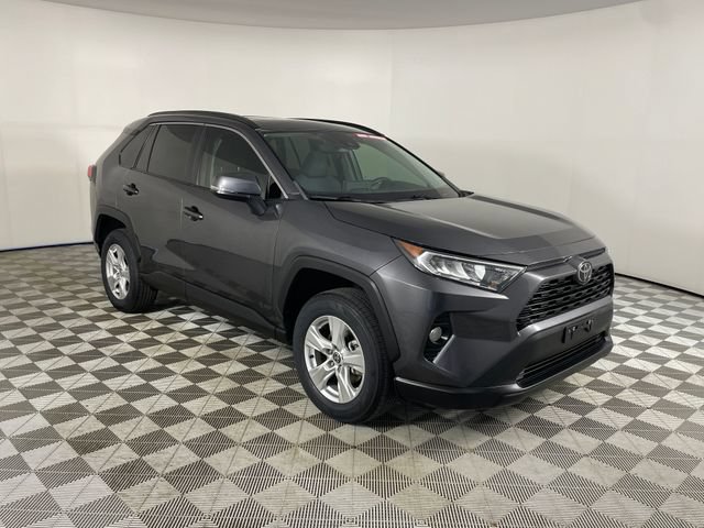 Used 2021 Toyota RAV4 XLE w/ Convenience Package FWD image 24
