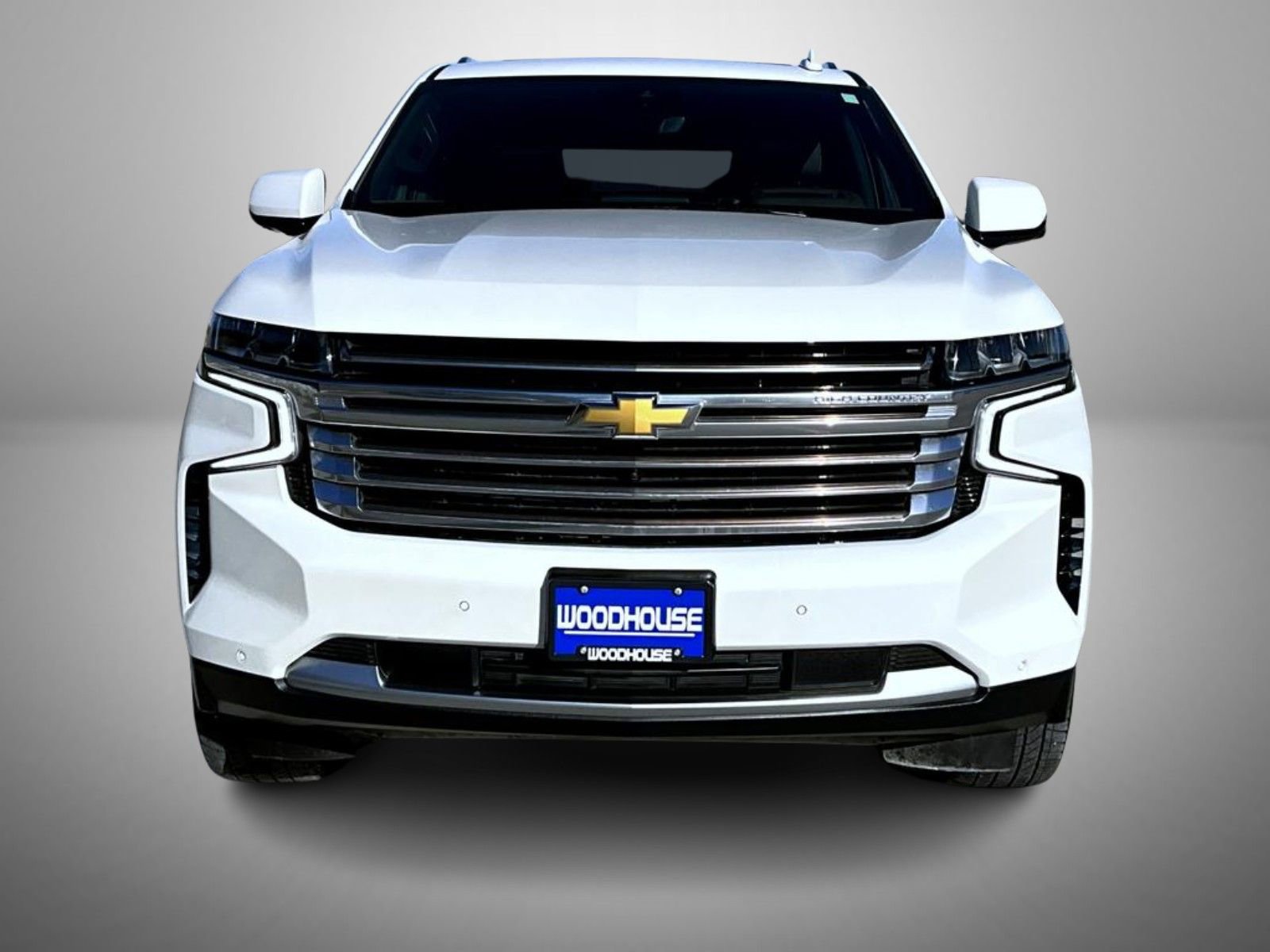 Used 2023 Chevrolet Suburban High Country image 2
