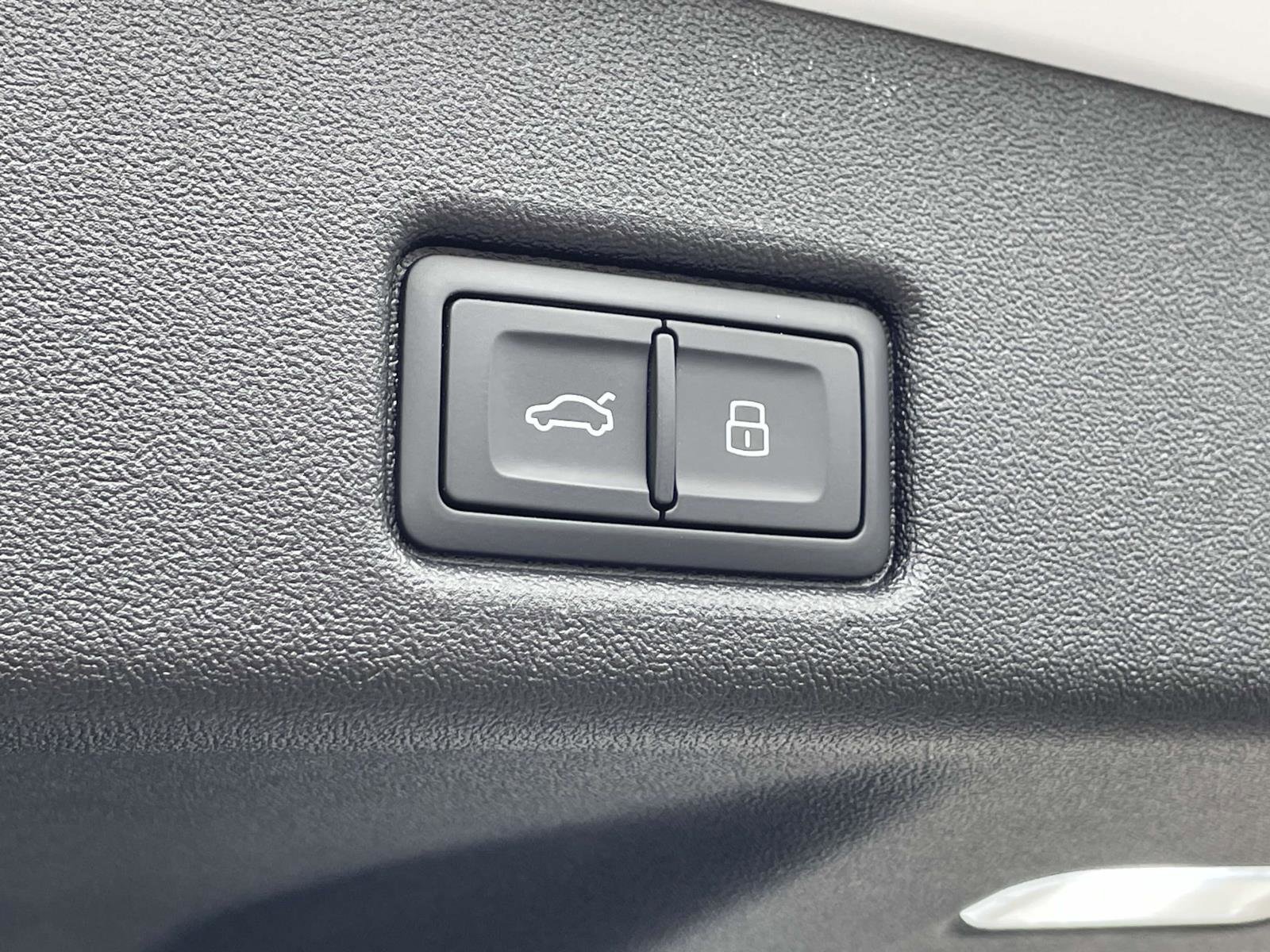 New 2025 Audi Q5 Premium Plus image 13