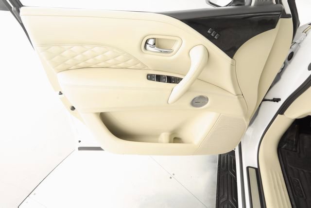 Used 2024 INFINITI QX80 Sensory image 11