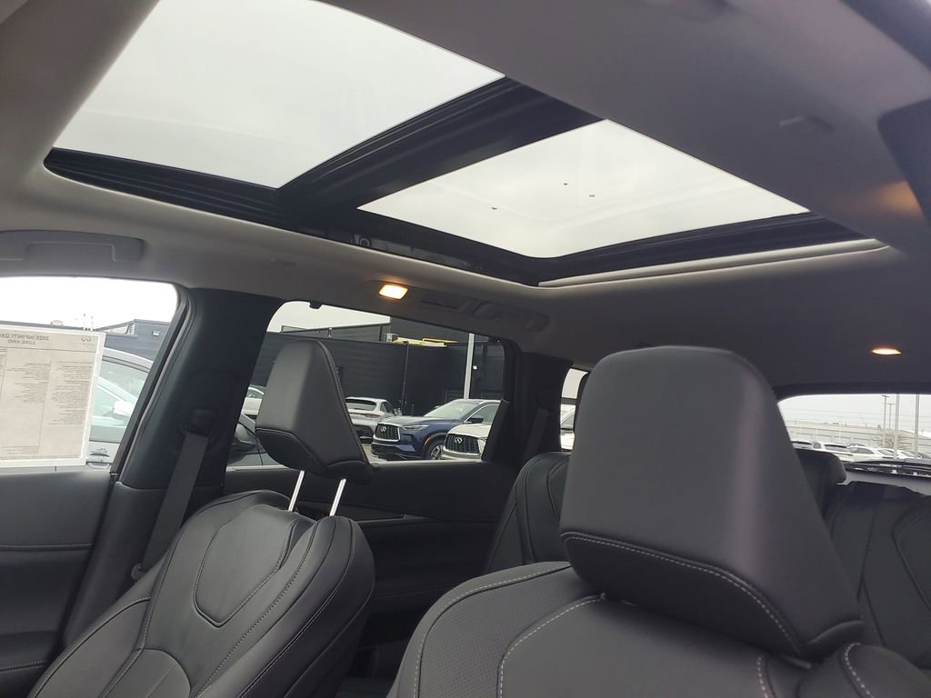 Certified 2025 INFINITI QX60 Luxe w/ Lighting Package (N94) image 11