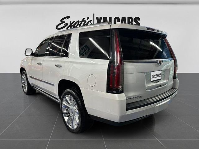 Used 2019 Cadillac Escalade Premium Luxury image 4