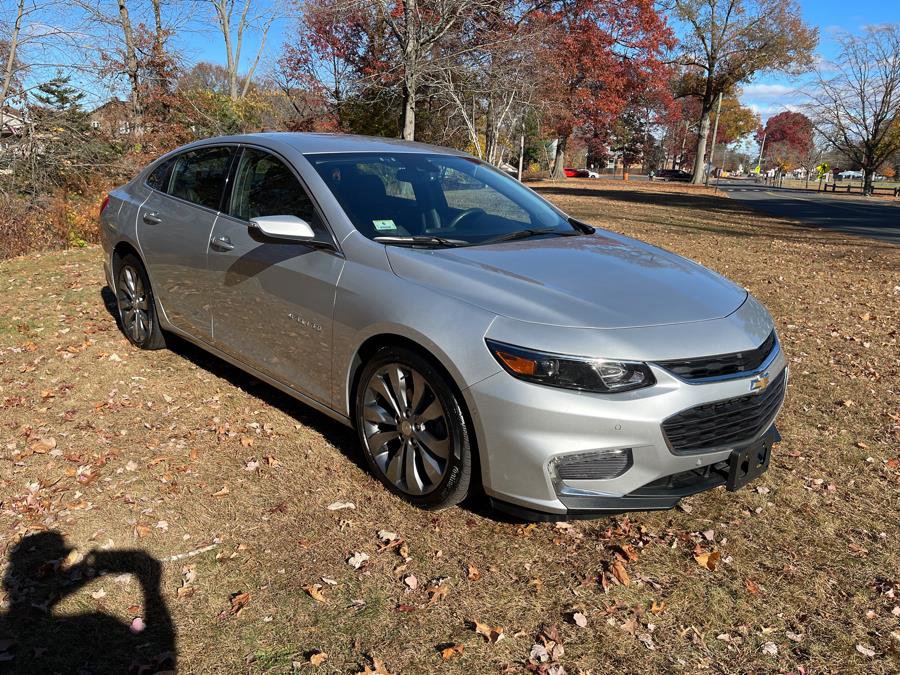 Used 2017 Chevrolet Malibu Premier w/ Premier Sun and Wheel Package FWD image 1
