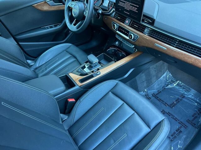 Used 2023 Audi A4 2.0T Premium w/ Convenience Package AWD/4WD image 18