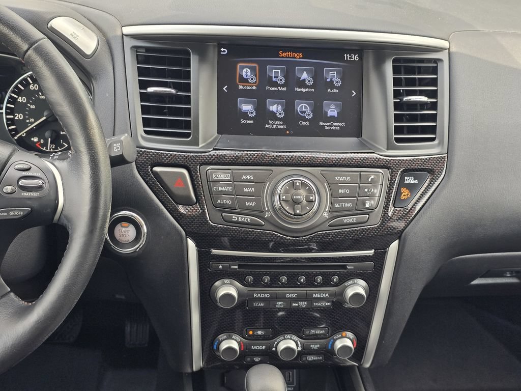 Used 2019 Nissan Pathfinder SL AWD/4WD image 16