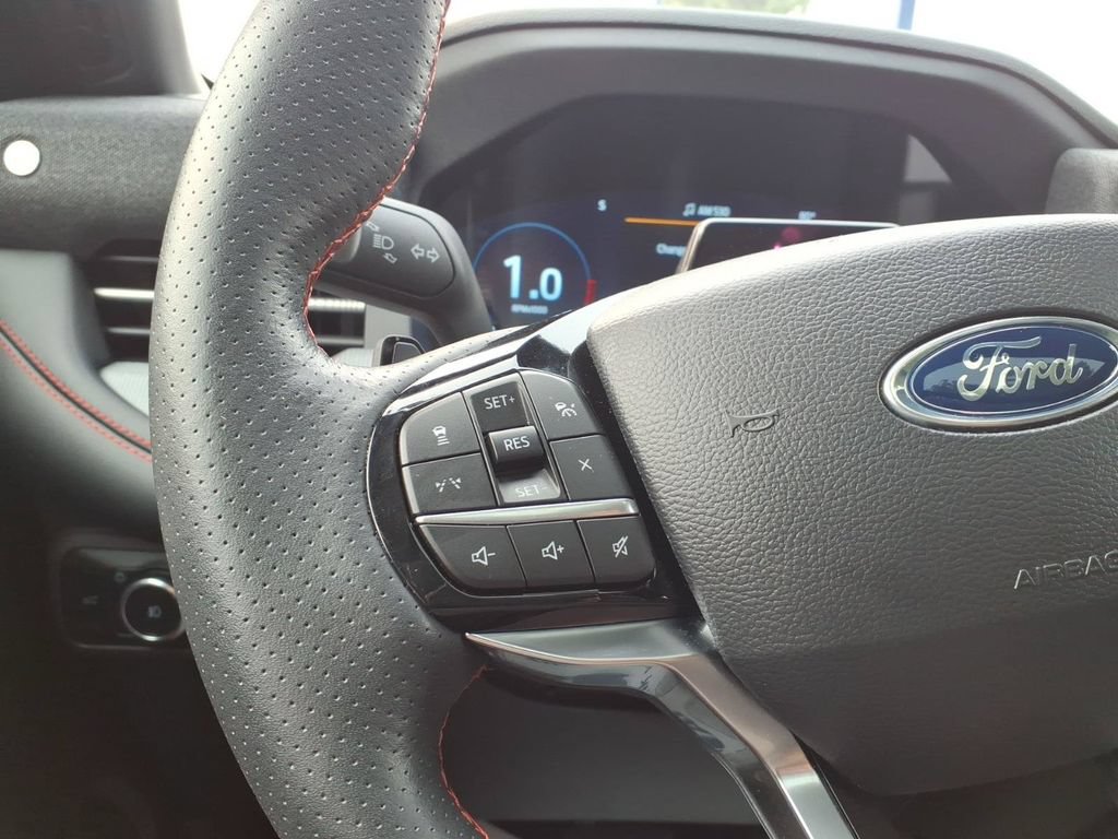 Certified 2025 Ford Explorer ST AWD/4WD image 18