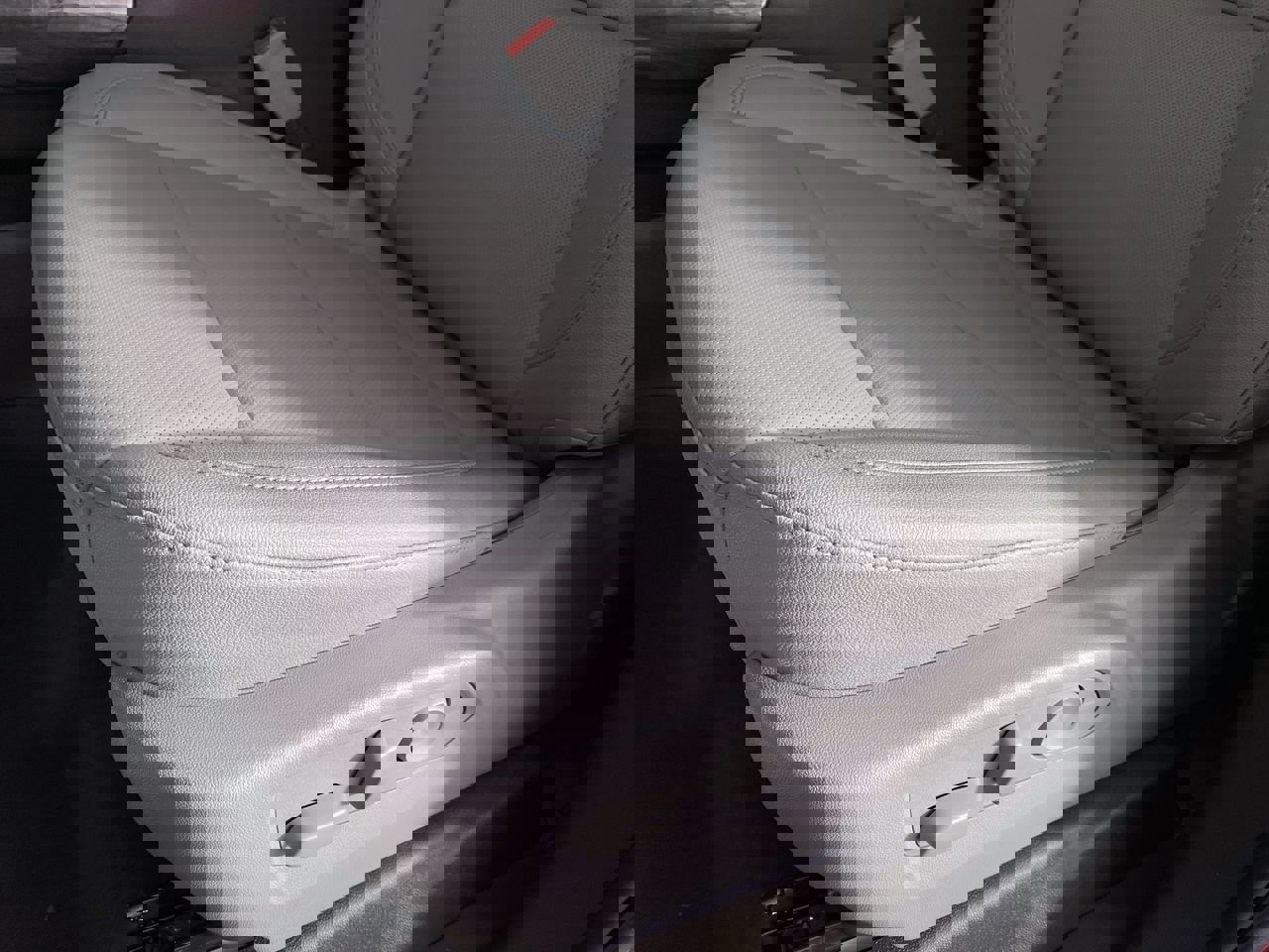 Certified 2025 Chevrolet Silverado 1500 LTZ image 10