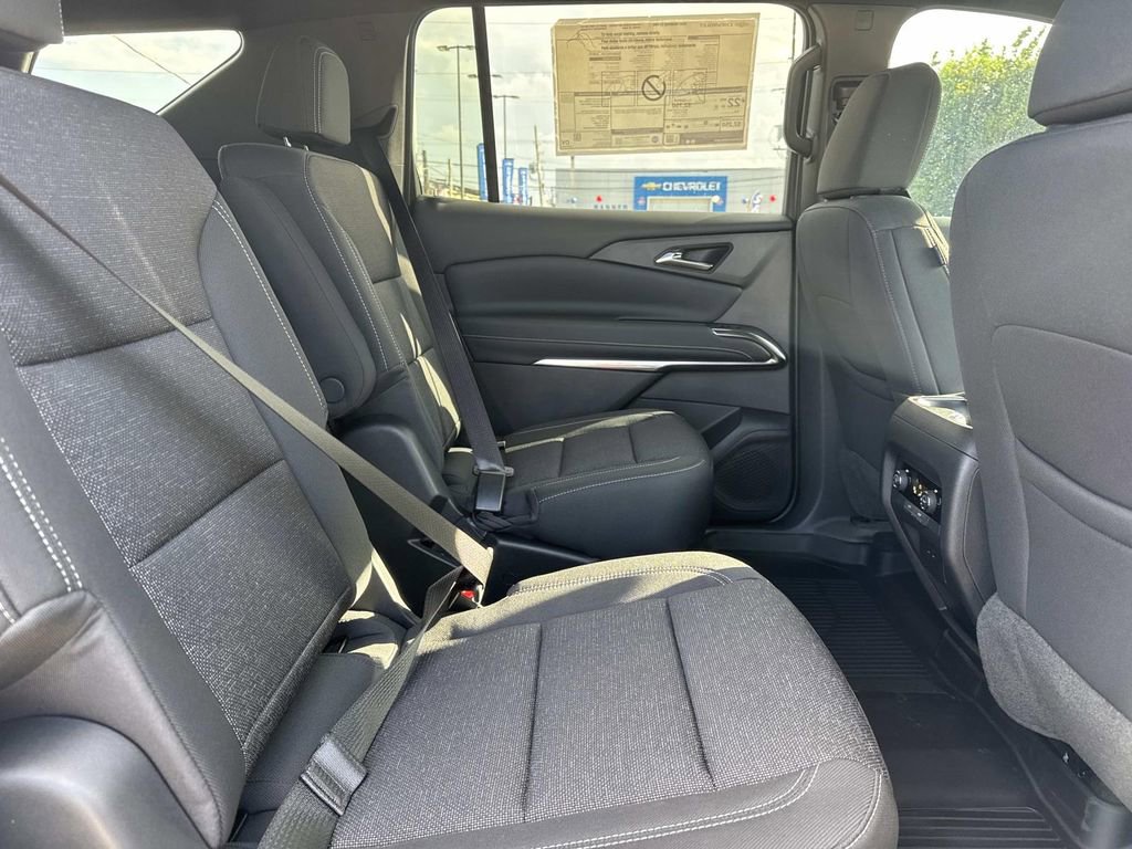 New 2026 Chevrolet Traverse LT image 10
