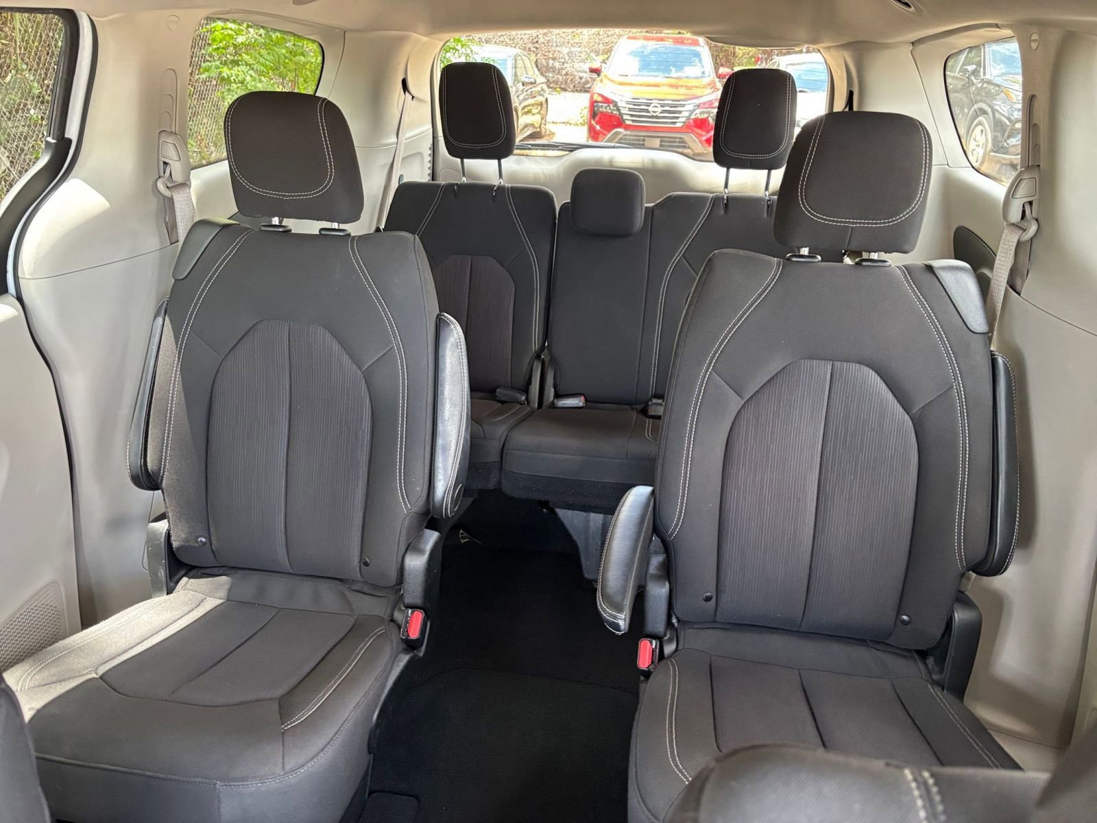 Used 2023 Chrysler Voyager LX FWD image 41