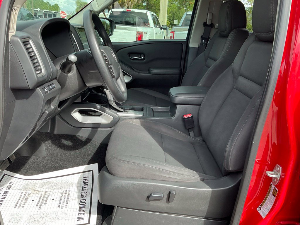 Used 2022 Nissan Frontier SV w/ Technology Package AWD/4WD image 27