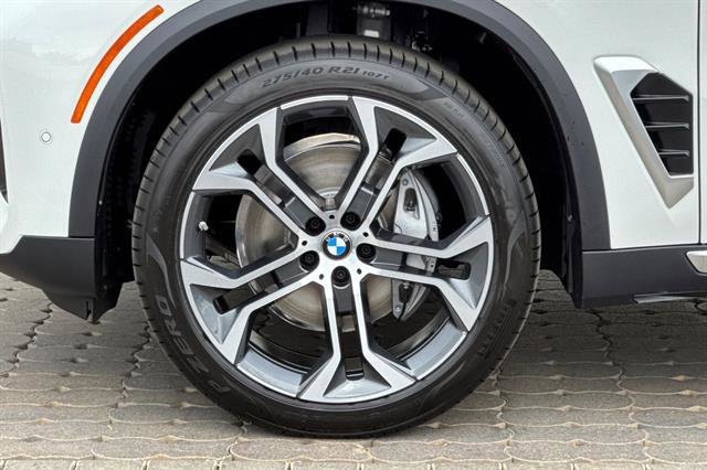 New 2026 BMW X5 sDrive40i w/ Climate Comfort Package image 33