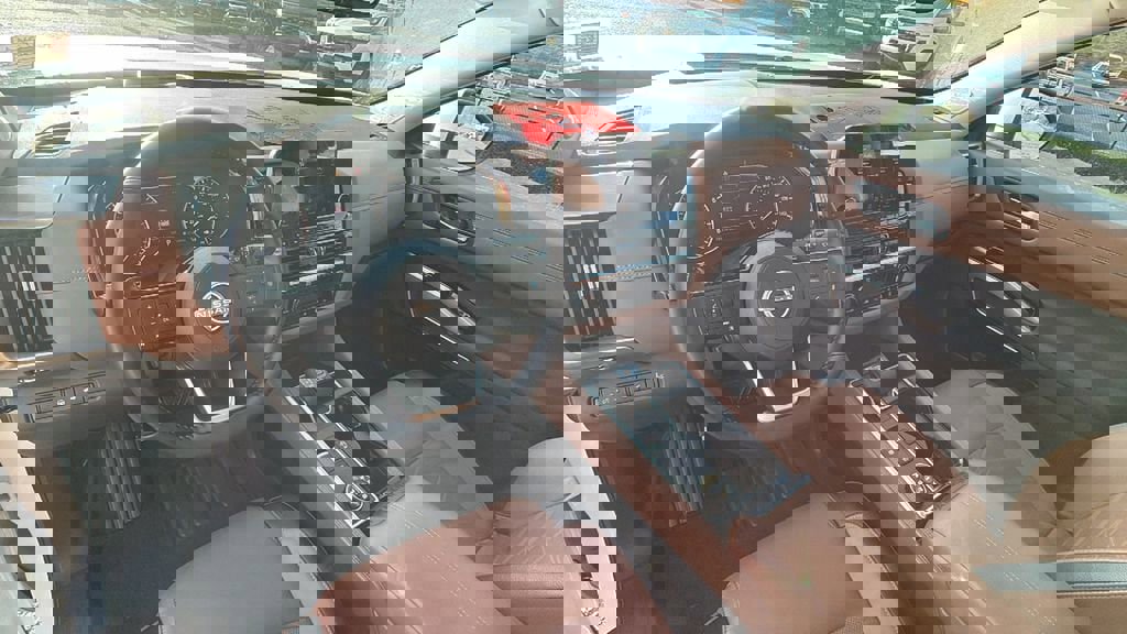 Used 2022 Nissan Pathfinder Platinum image 24