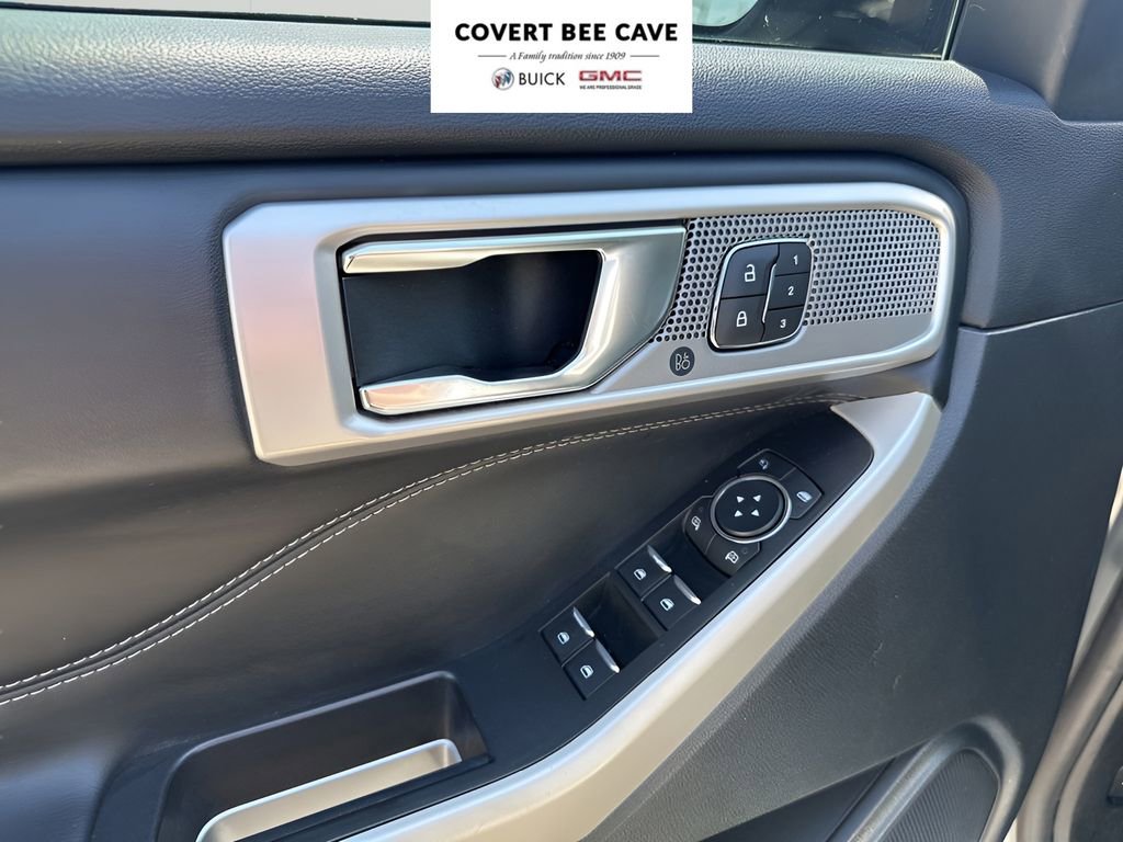 Used 2021 Ford Explorer Limited w/ Equipment Group 301A image 28