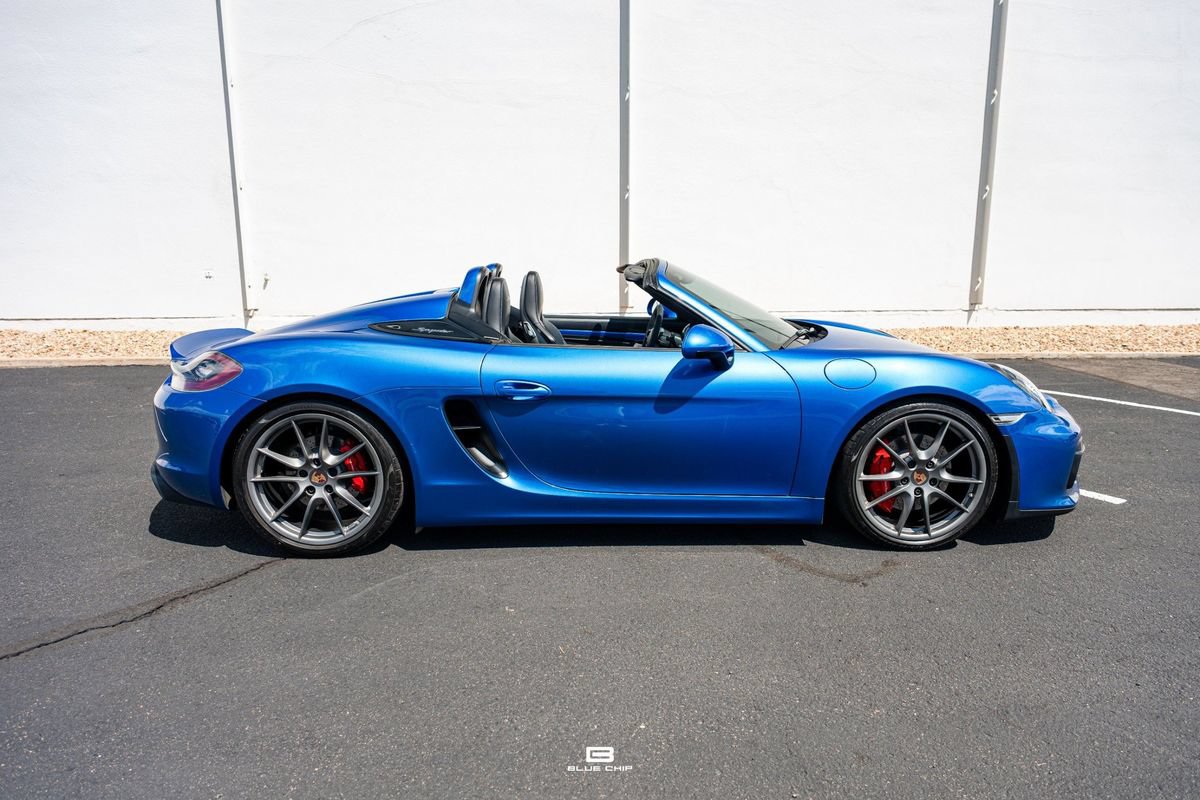 Used 2016 Porsche Boxster Spyder RWD image 3