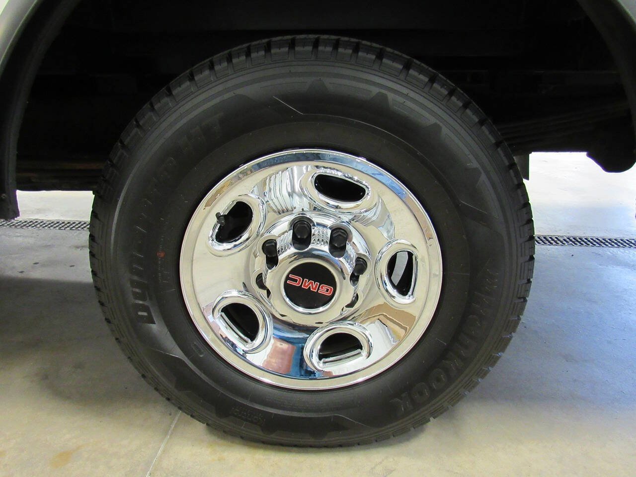 Used 2023 GMC Savana 3500 w/ Power Convenience Package RWD image 12
