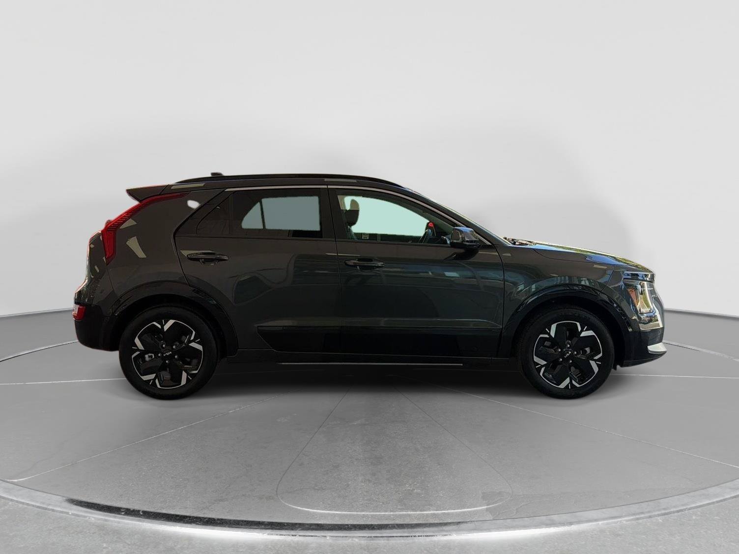 Used 2023 Kia Niro Wind FWD image 6