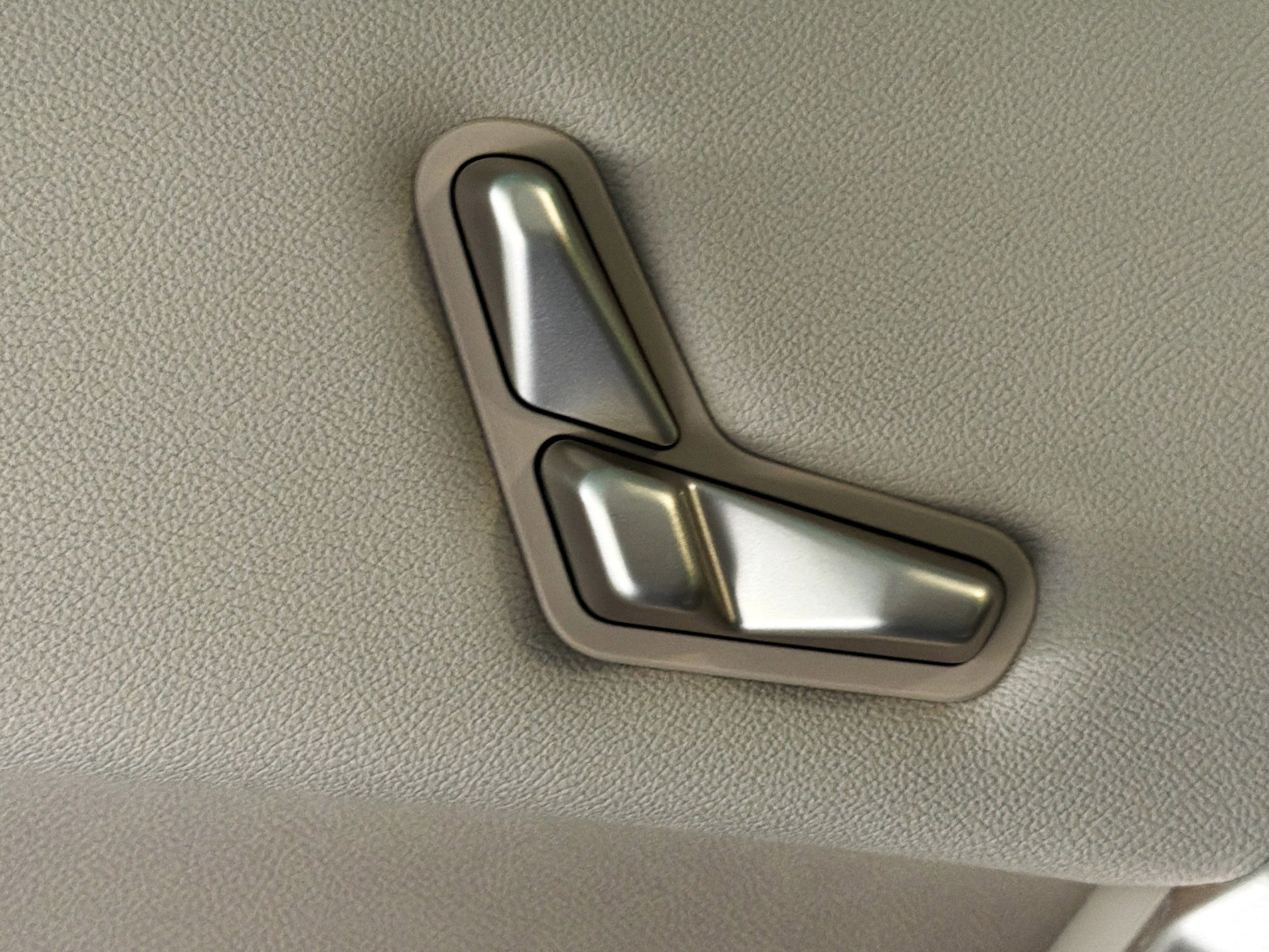 New 2026 BMW iX xDrive45 w/ Premium Package image 24