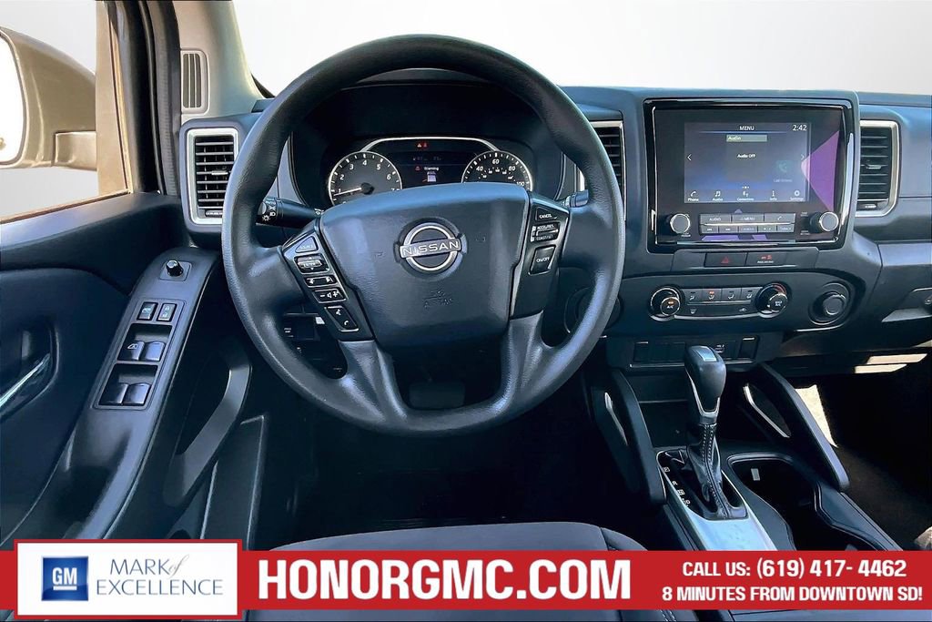 Used 2022 Nissan Frontier SV RWD image 9