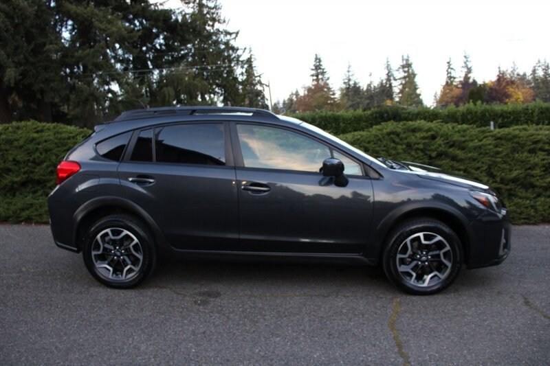 Used 2017 Subaru Crosstrek 2.0i Premium AWD/4WD image 13
