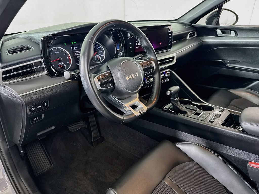 Used 2024 Kia K5 GT-Line w/ GT-Line Premium Package FWD image 9