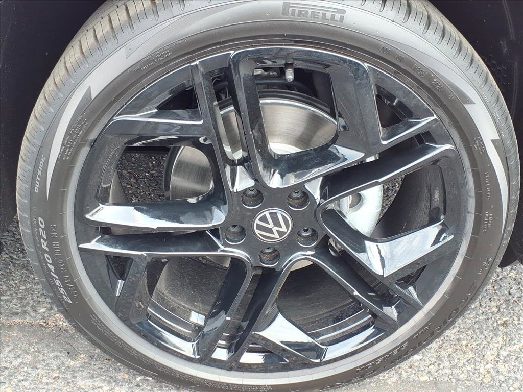 New 2026 Volkswagen Tiguan SE R-Line image 7