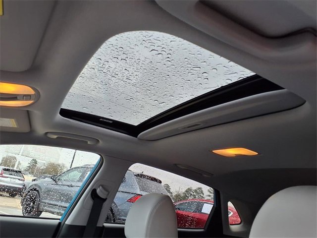 Used 2023 Hyundai Kona Limited image 13