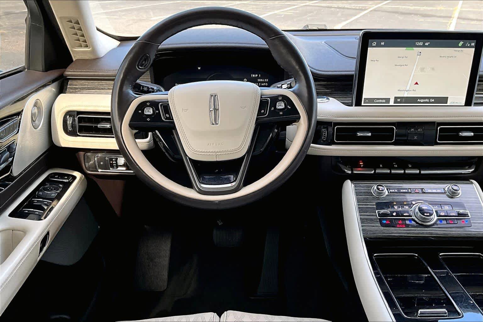 Used 2022 Lincoln Aviator Black Label w/ Dynamic Handling Package image 6
