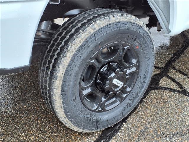 New 2025 Ford F250 XLT w/ FX4 Off-Road Package image 9