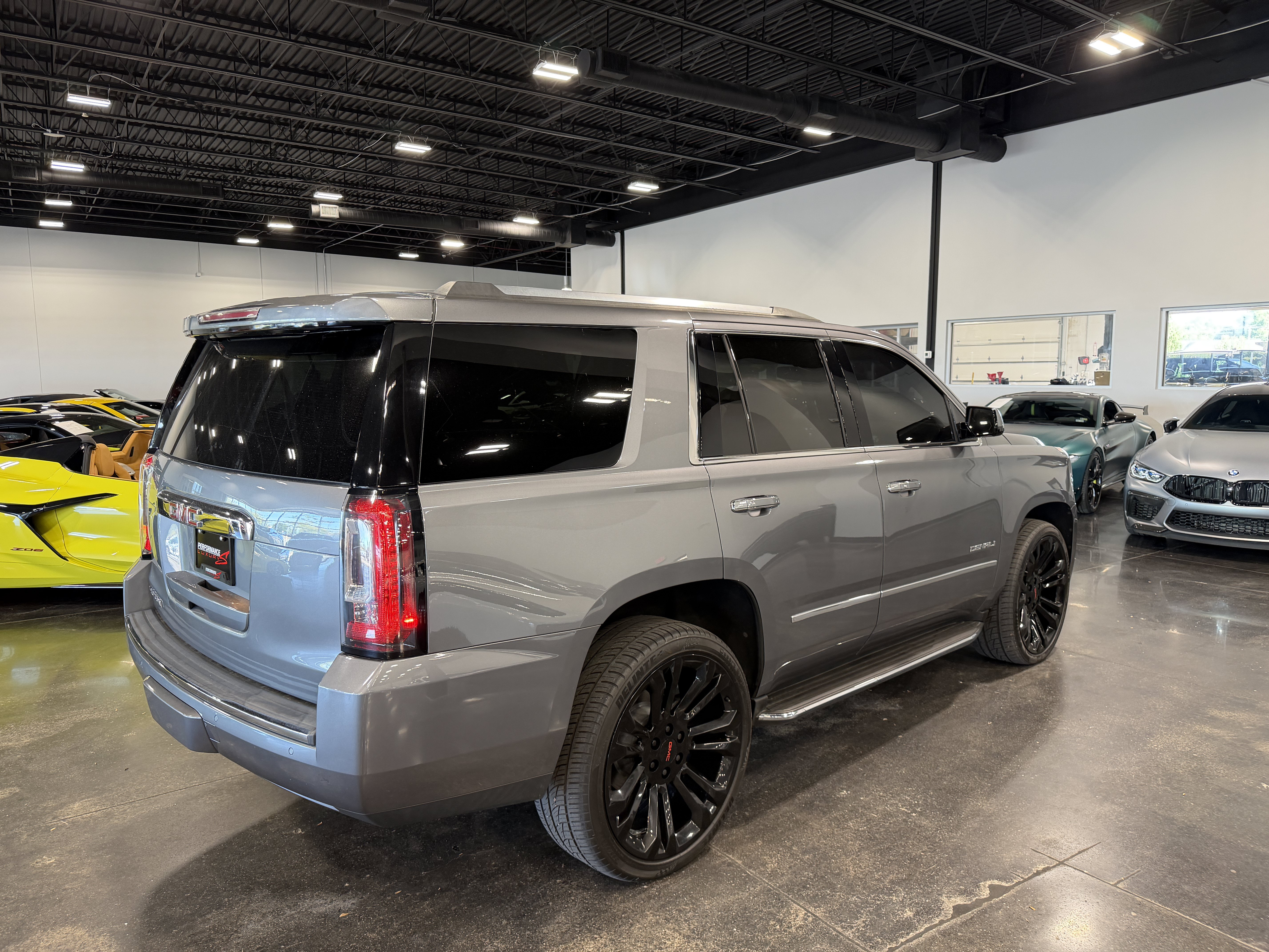 Used 2019 GMC Yukon Denali AWD/4WD image 7