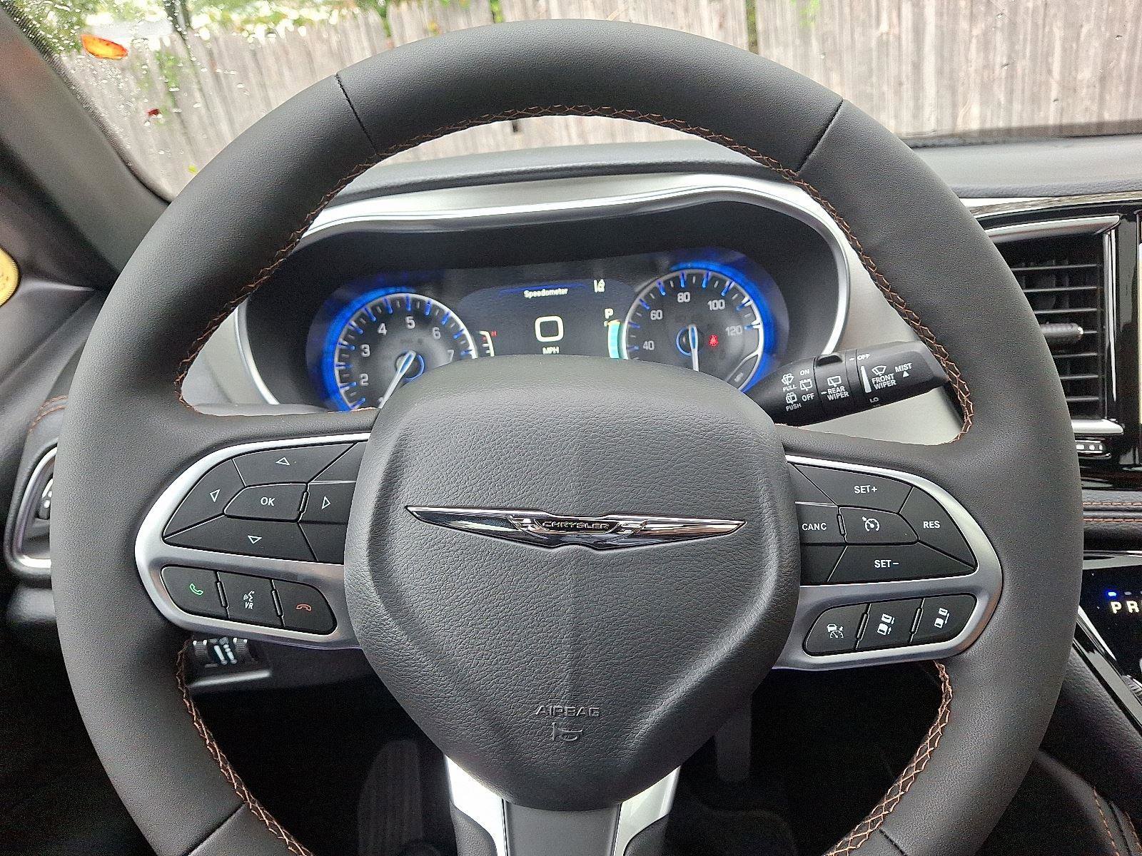 New 2026 Chrysler Pacifica Pinnacle image 11