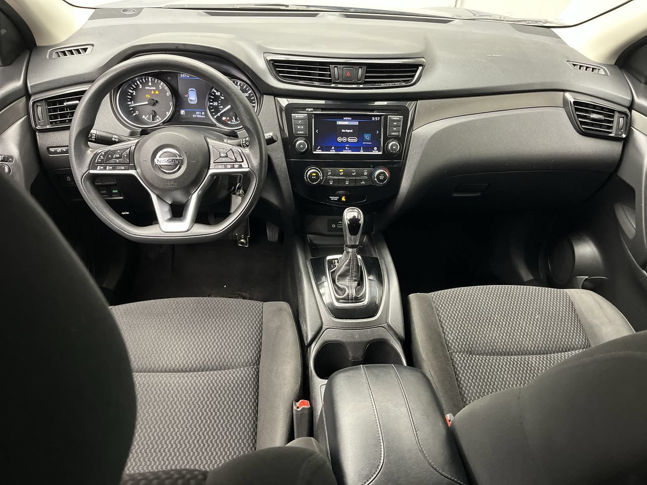 Used 2020 Nissan Rogue Sport S AWD/4WD image 4