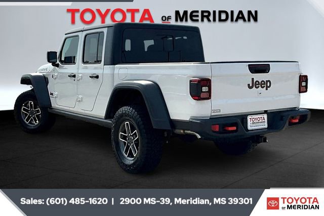 Used 2025 Jeep Gladiator Mojave image 2