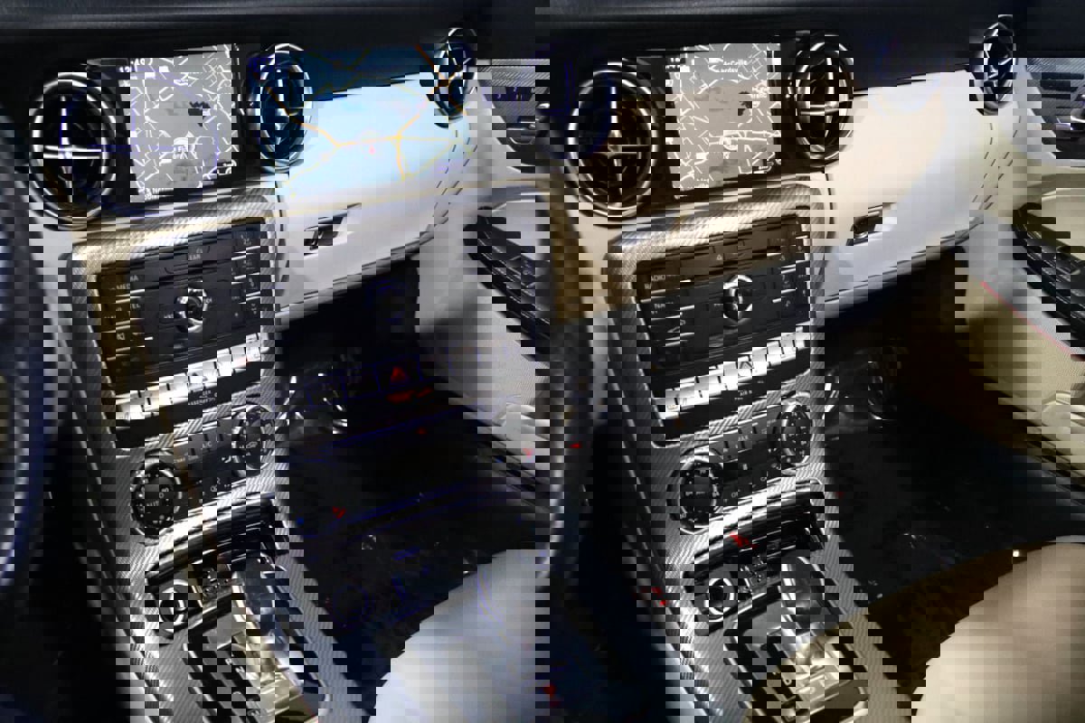 Used 2017 Mercedes-Benz SLC 300 image 55