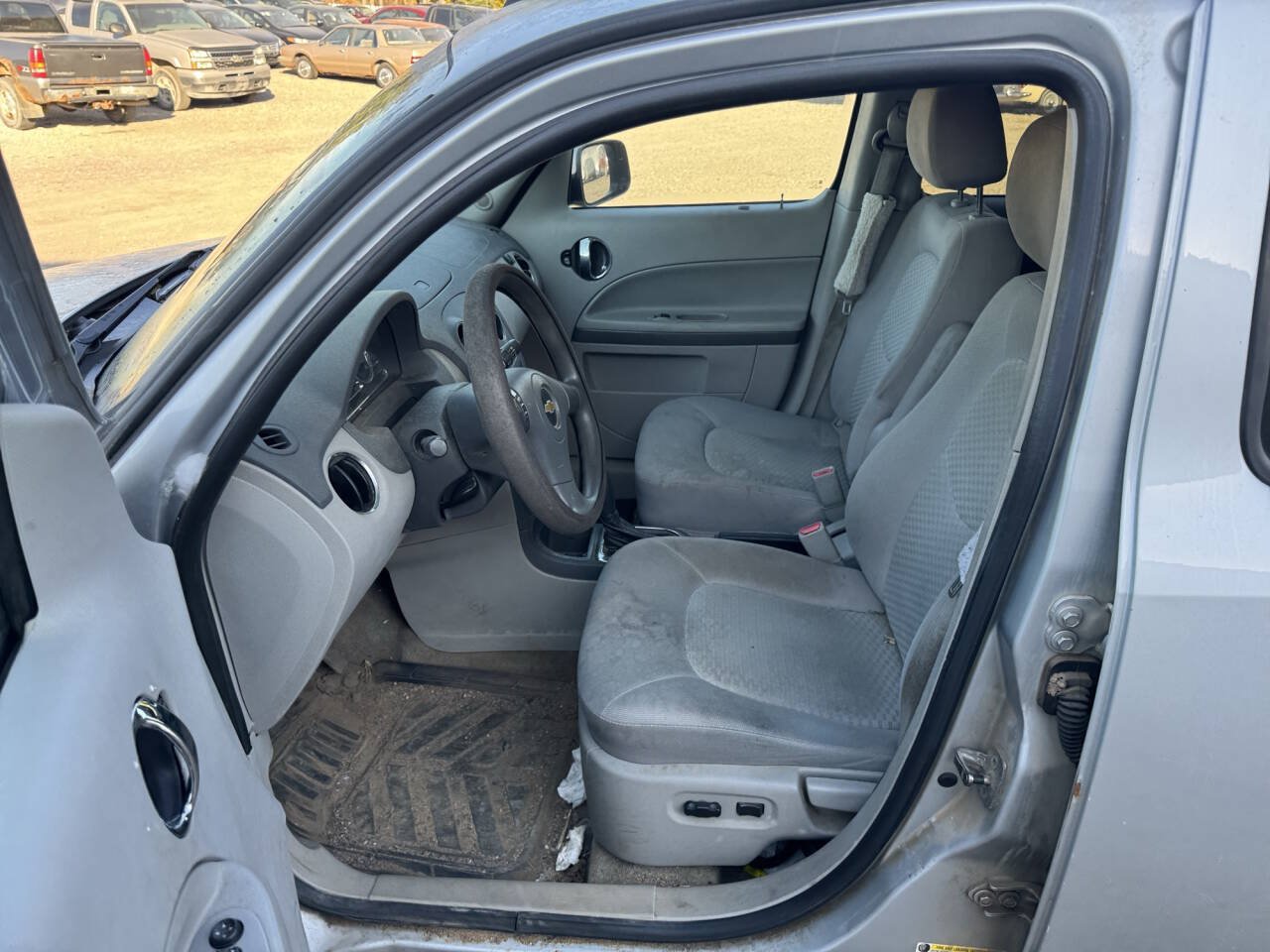 Used 2011 Chevrolet HHR LT FWD image 19