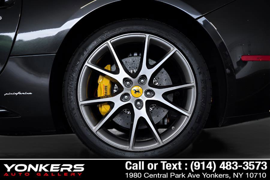 Used 2010 Ferrari California RWD image 79