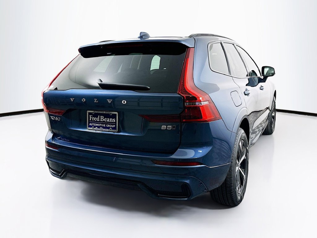 Used 2026 Volvo XC60 B5 Core w/ Climate Package AWD/4WD image 9