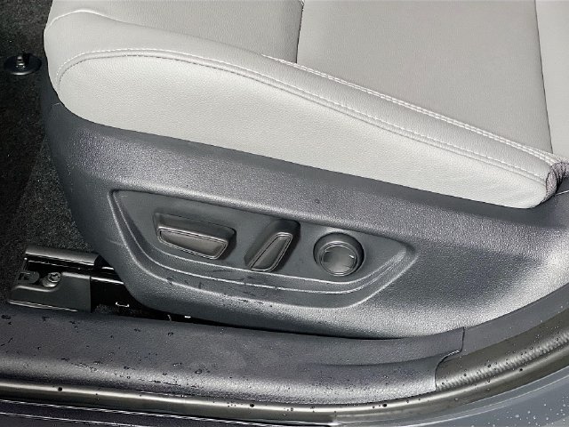 New 2025 Toyota Camry SE FWD image 13