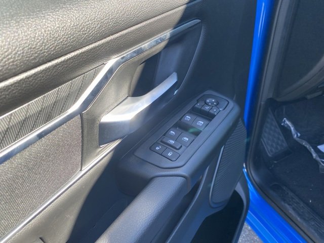 New 2026 RAM 1500 4x4 Crew Cab image 13