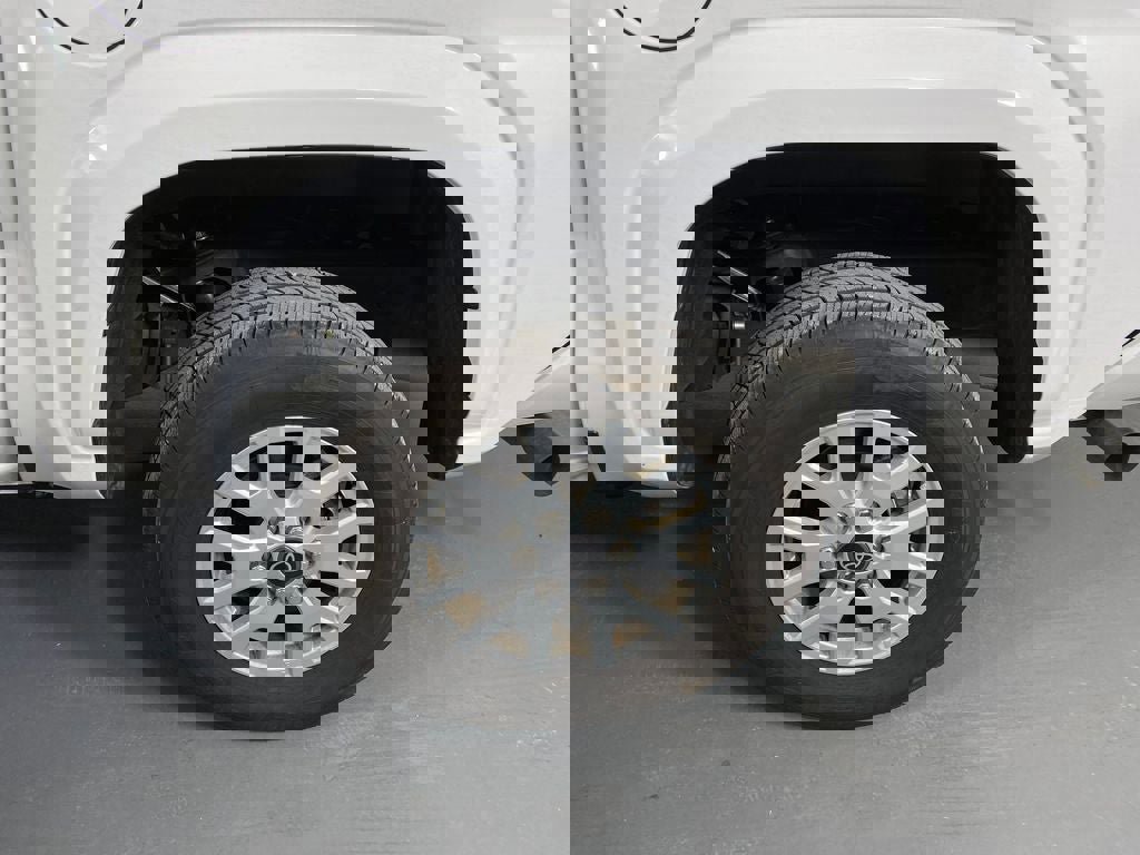 New 2024 Toyota Tacoma SR5 w/ SR5 Upgrade Package image 27