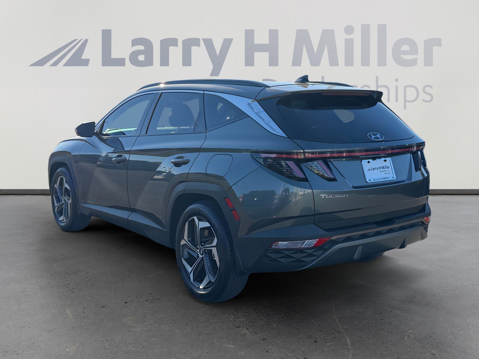 Used 2023 Hyundai Tucson Limited image 3