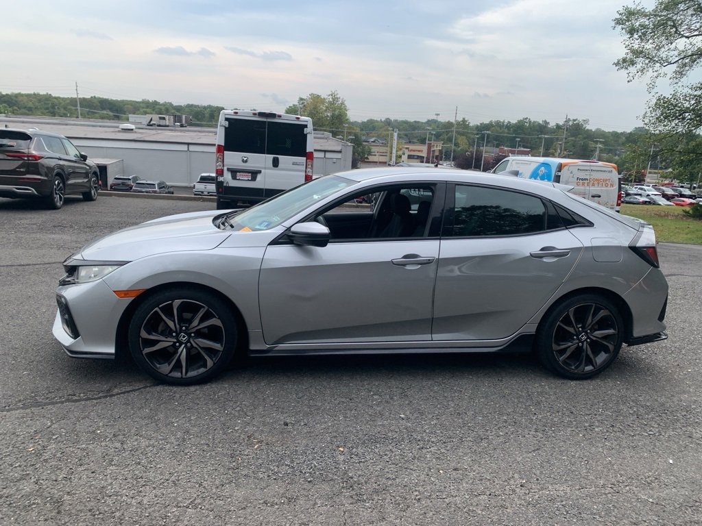 Used 2018 Honda Civic Sport image 2